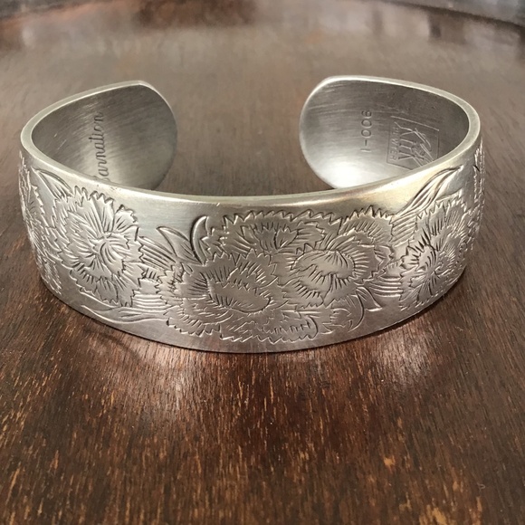 Vintage Pewter Cuff Bracelet Signed Kirk Stieff Carnations January Birth Flower - Picture 1 of 11